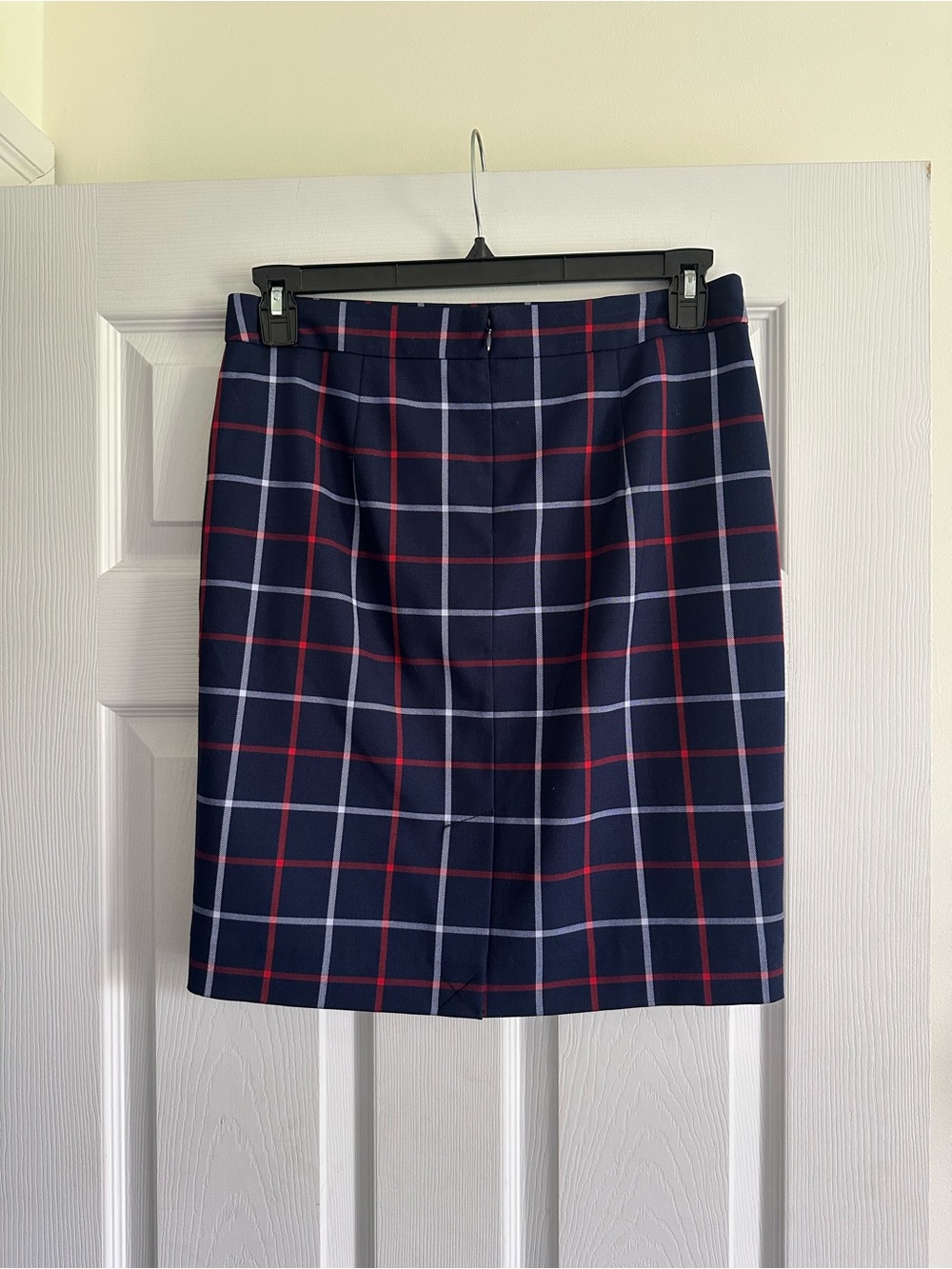 Size 6 Tommy Hilfiger Women’s Navy Red Plaid Pencil Skirt Career Preppy - Picture 3 of 6